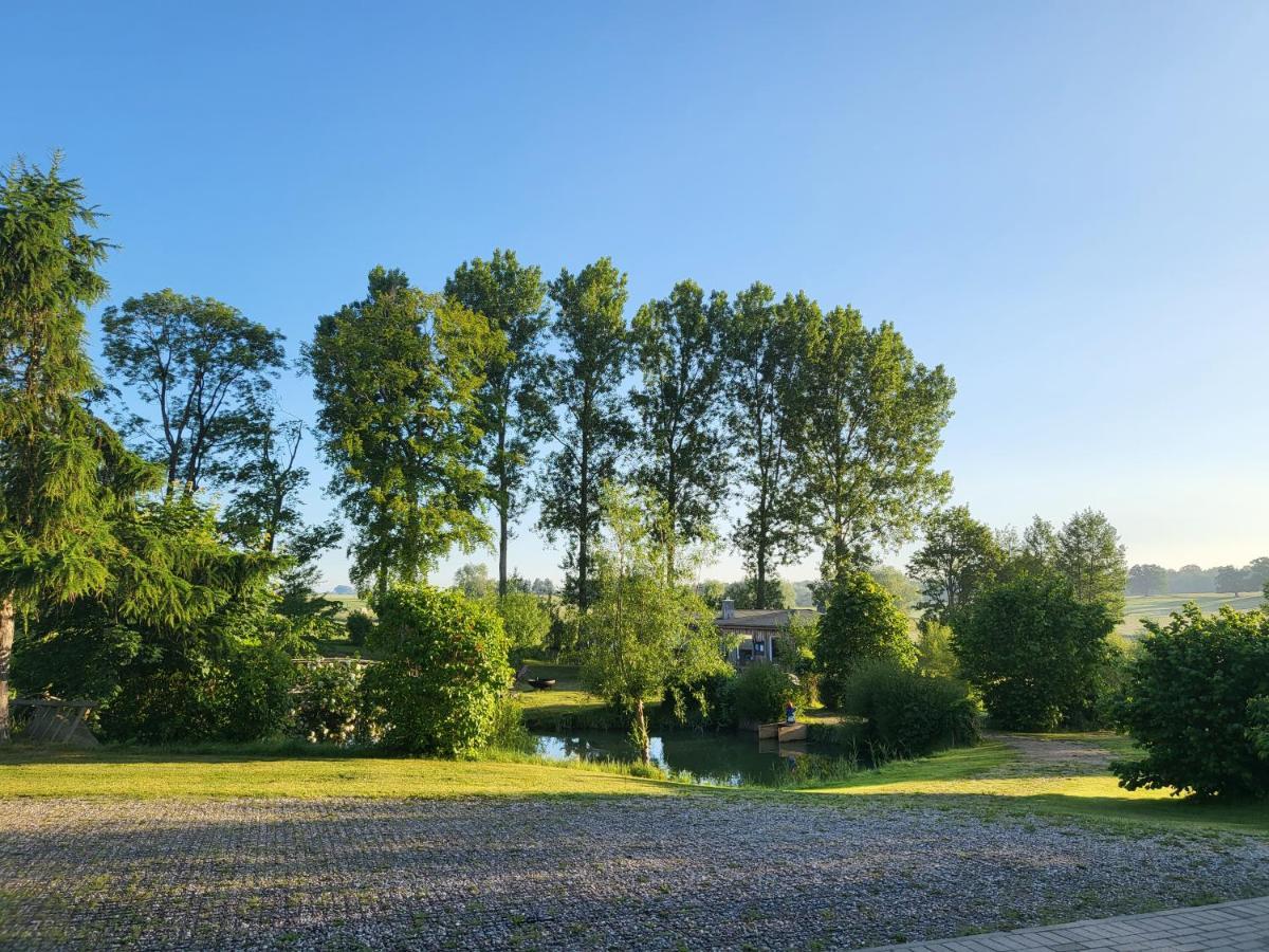 Peenehof Köppen - Ferienwohnungen&Schlaffässer Jordenstorf Exterior foto